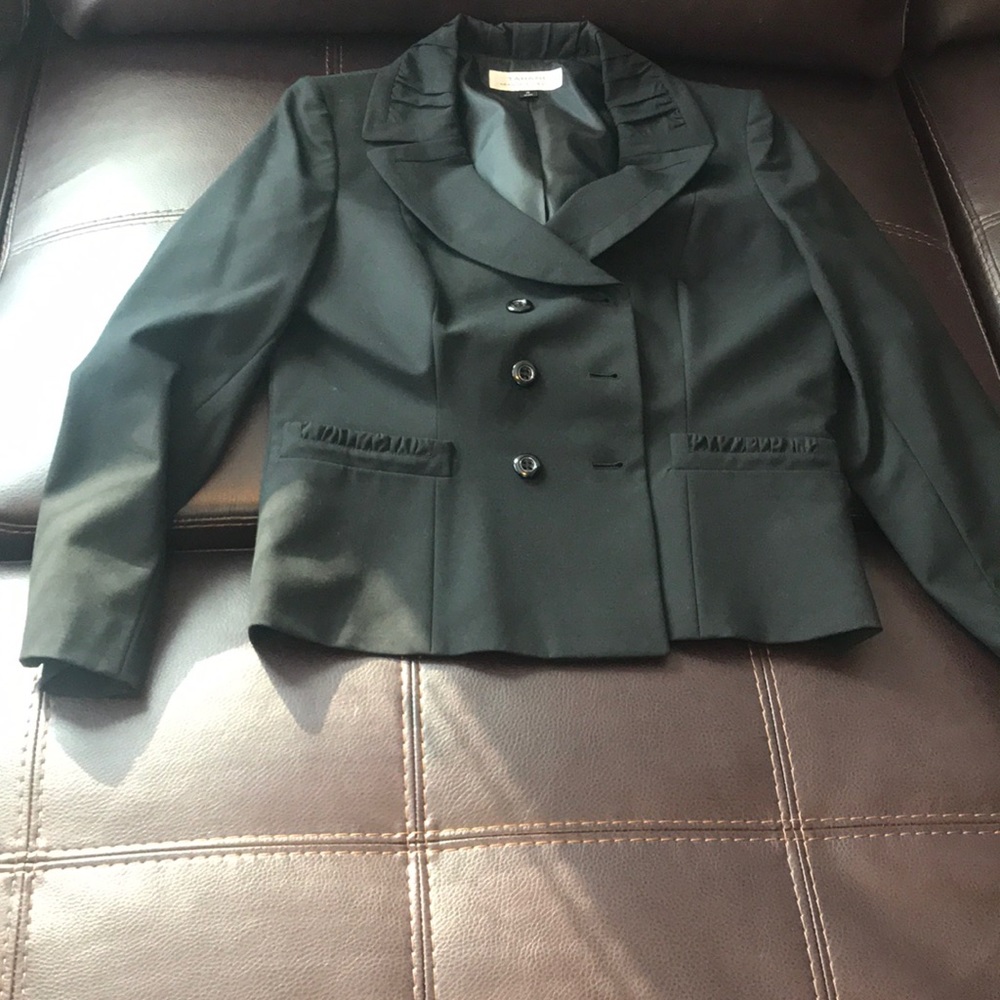 Black shirt set